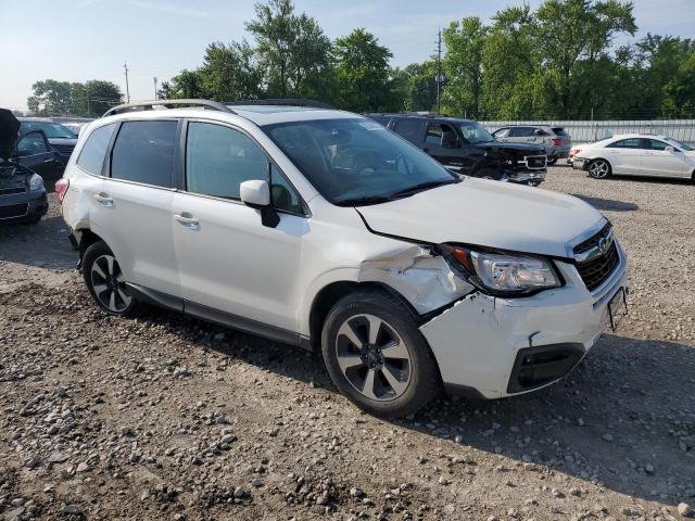  SUBARU FORESTER 2017 White