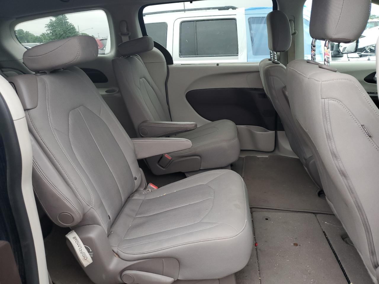 2020 Chrysler Pacifica Touring VIN: 2C4RC1FGXLR192126 Lot: 62570205