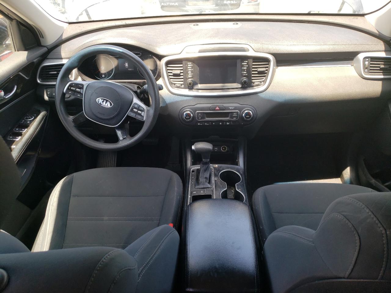 KIA SORENTO 2019 VIN 5XYPGDA53KG462903 фото 8