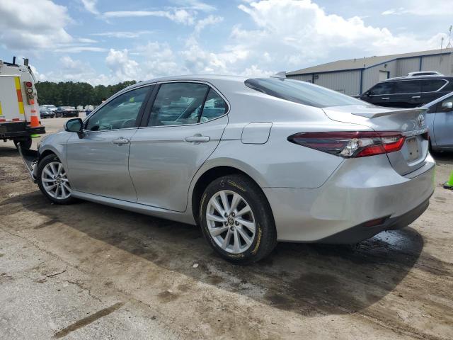  TOYOTA CAMRY 2022 Серебристый