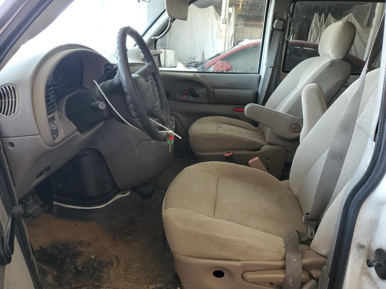2005 Chevrolet Astro VIN: 1GCDM19X55B102210 Lot: 61795405