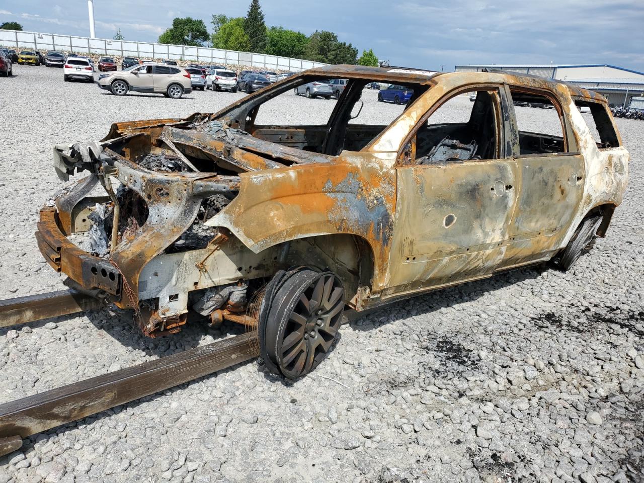 2013 Gmc Acadia Denali de vânzare în Avon, MN - Burn