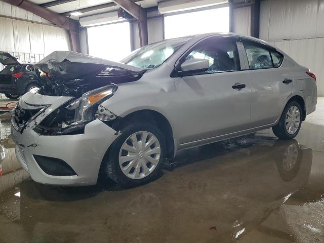  NISSAN VERSA 2017 Silver