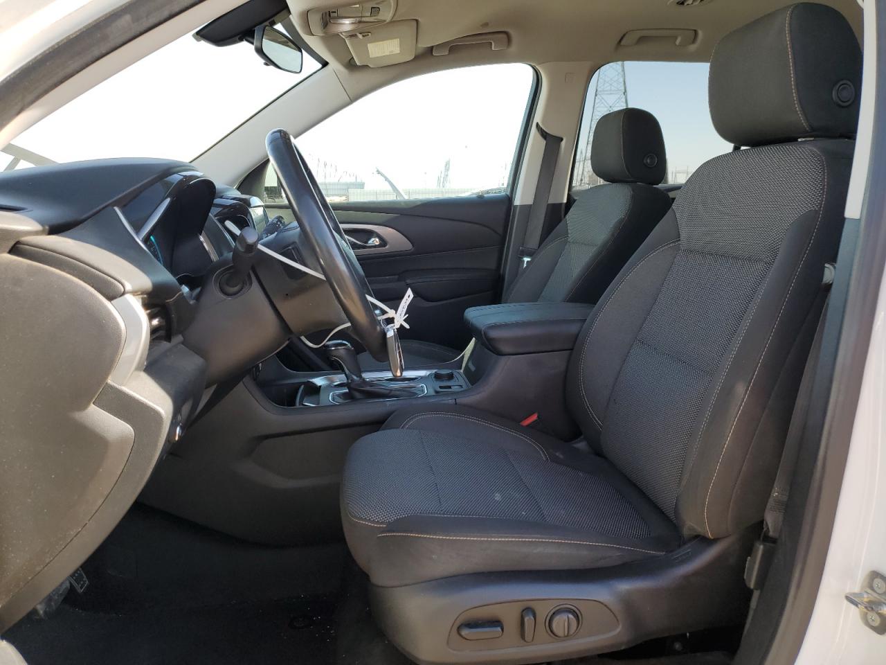 2018 Chevrolet Traverse Lt VIN: 1GNERGKW2JJ101551 Lot: 62905875