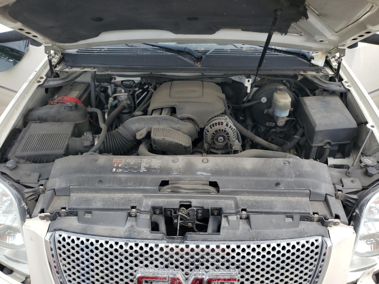 2009 GMC Yukon Denali VIN: 1GKFK032X9R206277 Lot: 62719625