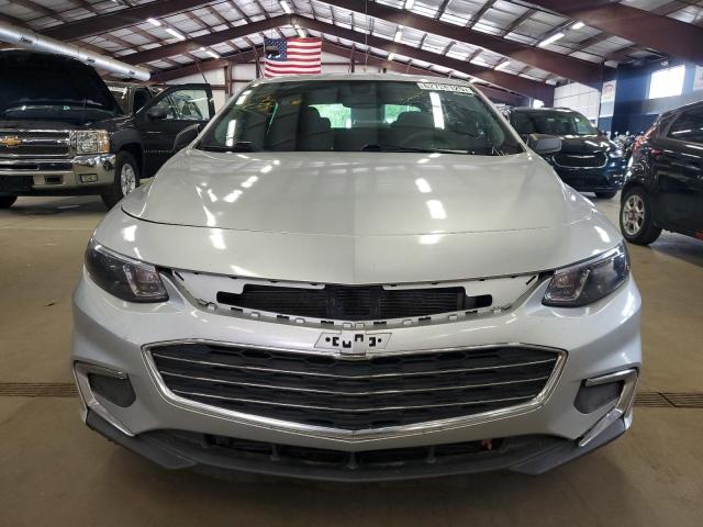 Sedans CHEVROLET MALIBU 2016 Srebrny