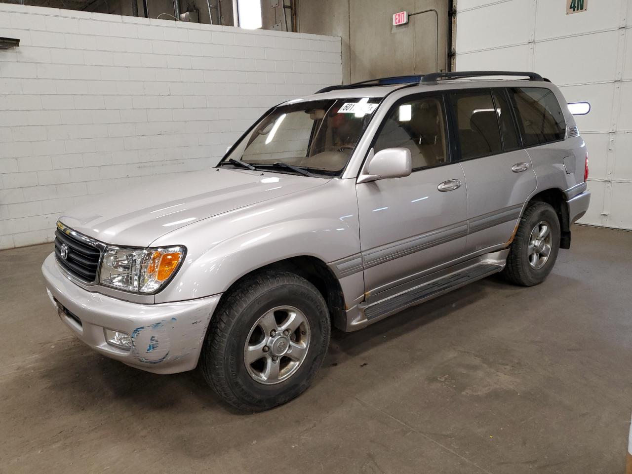 2002 Toyota Land Cruiser იყიდება Blaine-ში, MN - Front End