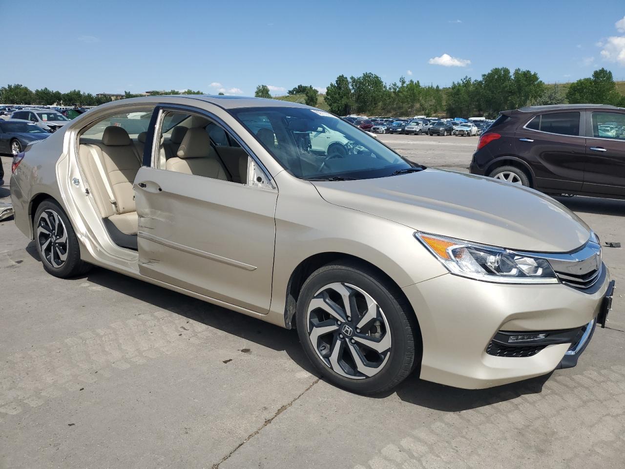 HONDA ACCORD 2016 VIN 1HGCR3F81GA015954 zdjęcie 4