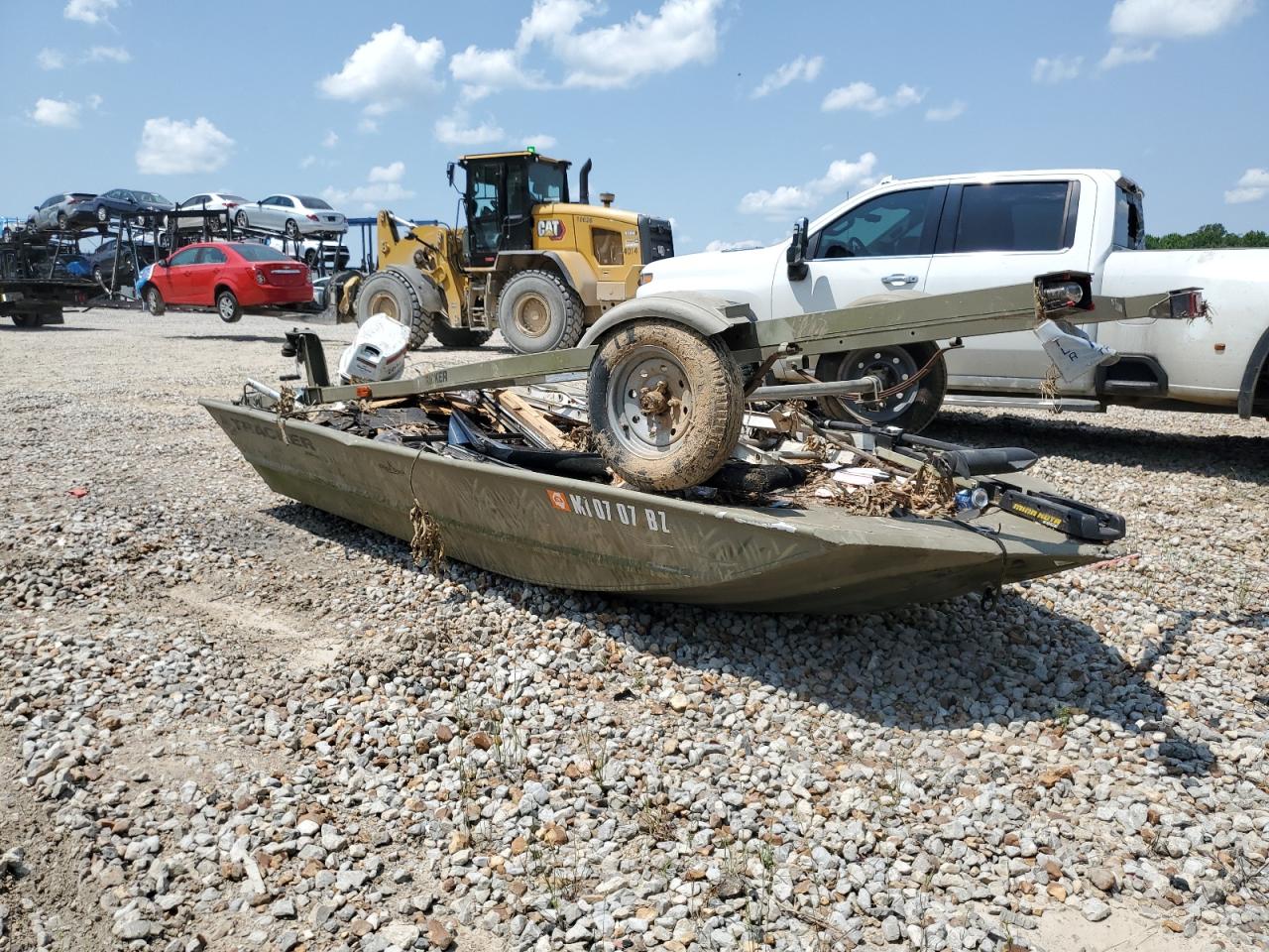2016 Tracker Boat продається в Memphis, TN - Top/Roof