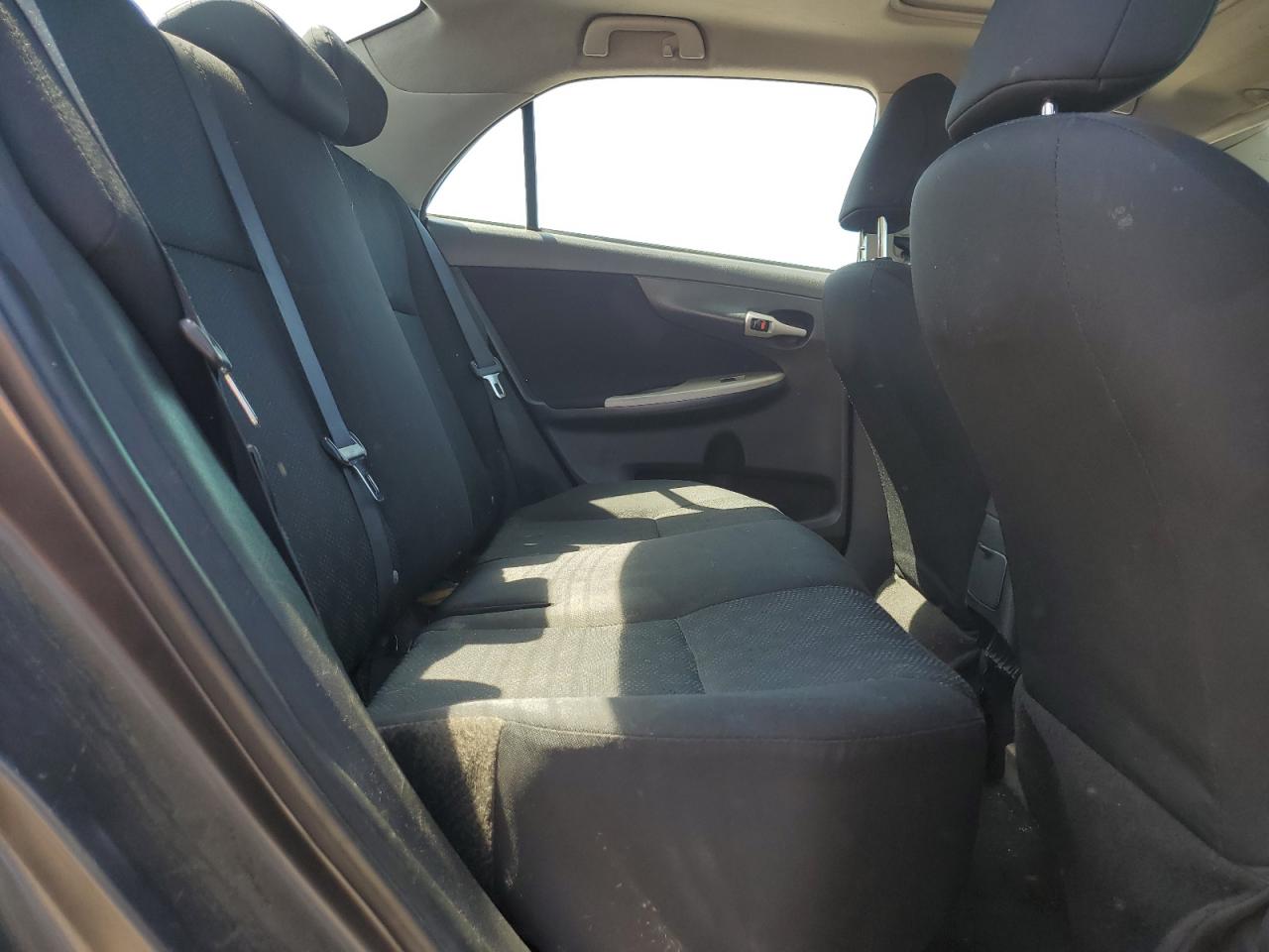 TOYOTA COROLLA 2010 VIN 2T1BU4EE5AC242671 фото 10