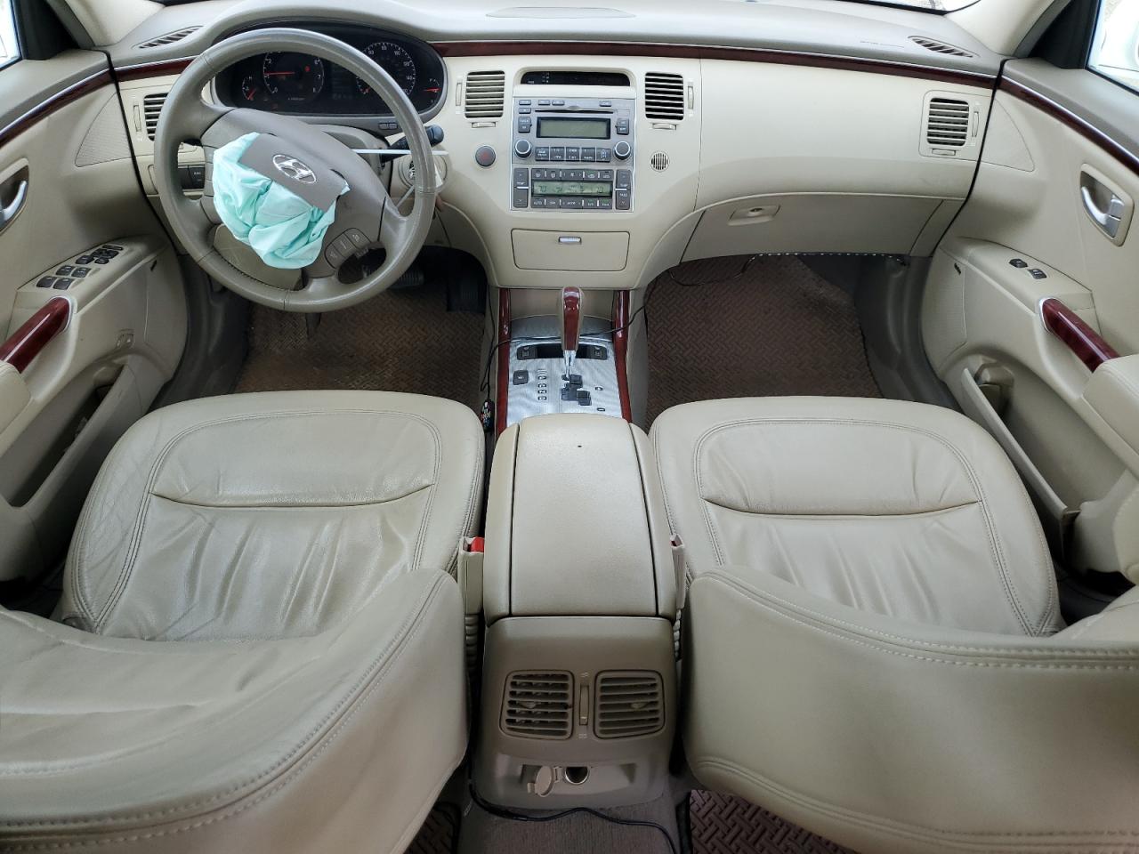 2008 Hyundai Azera Se VIN: KMHFC46F78A333821 Lot: 61246295