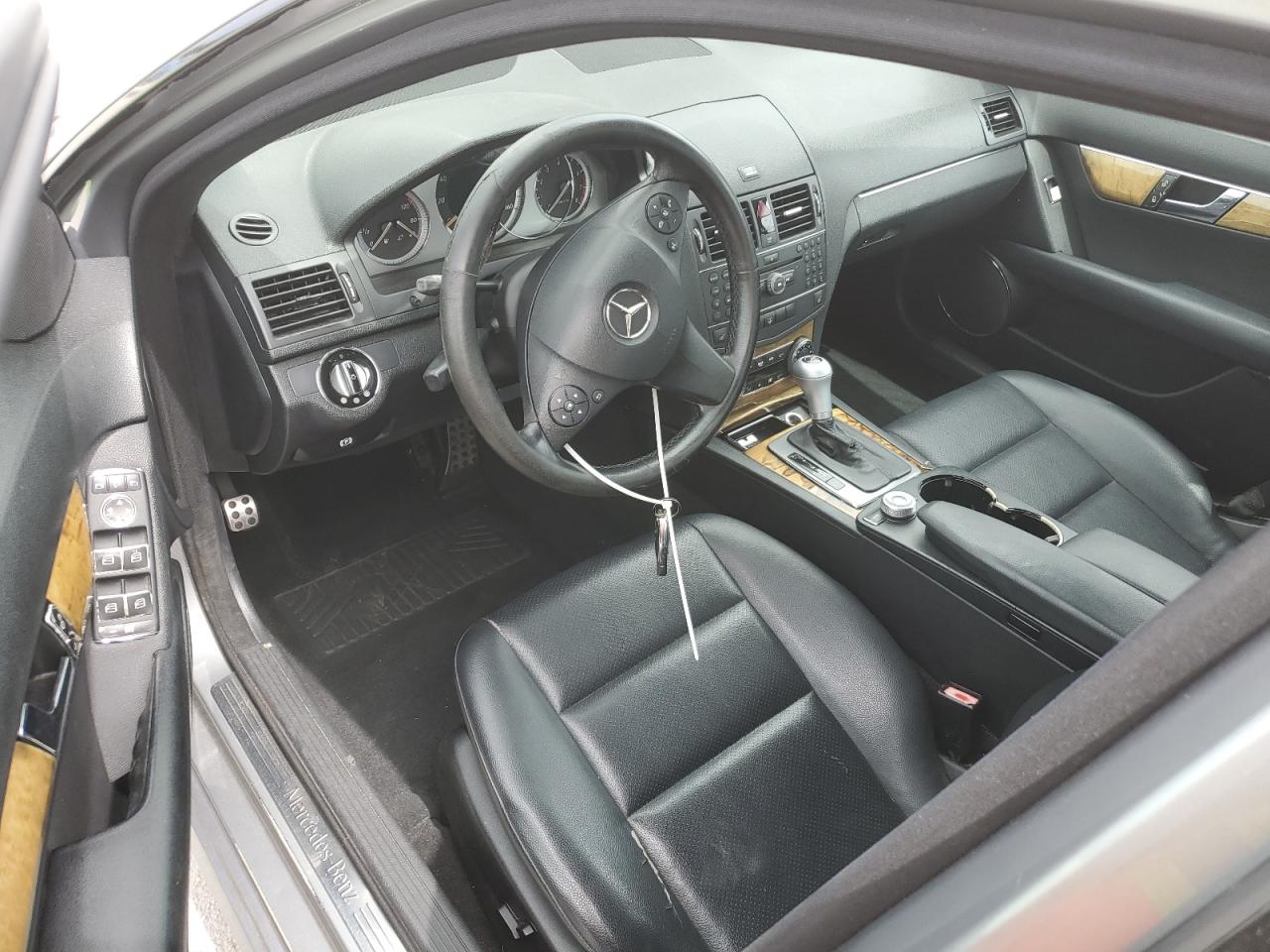 2008 Mercedes-Benz C 350 VIN: WDDGF56X28F045891 Lot: 62708985