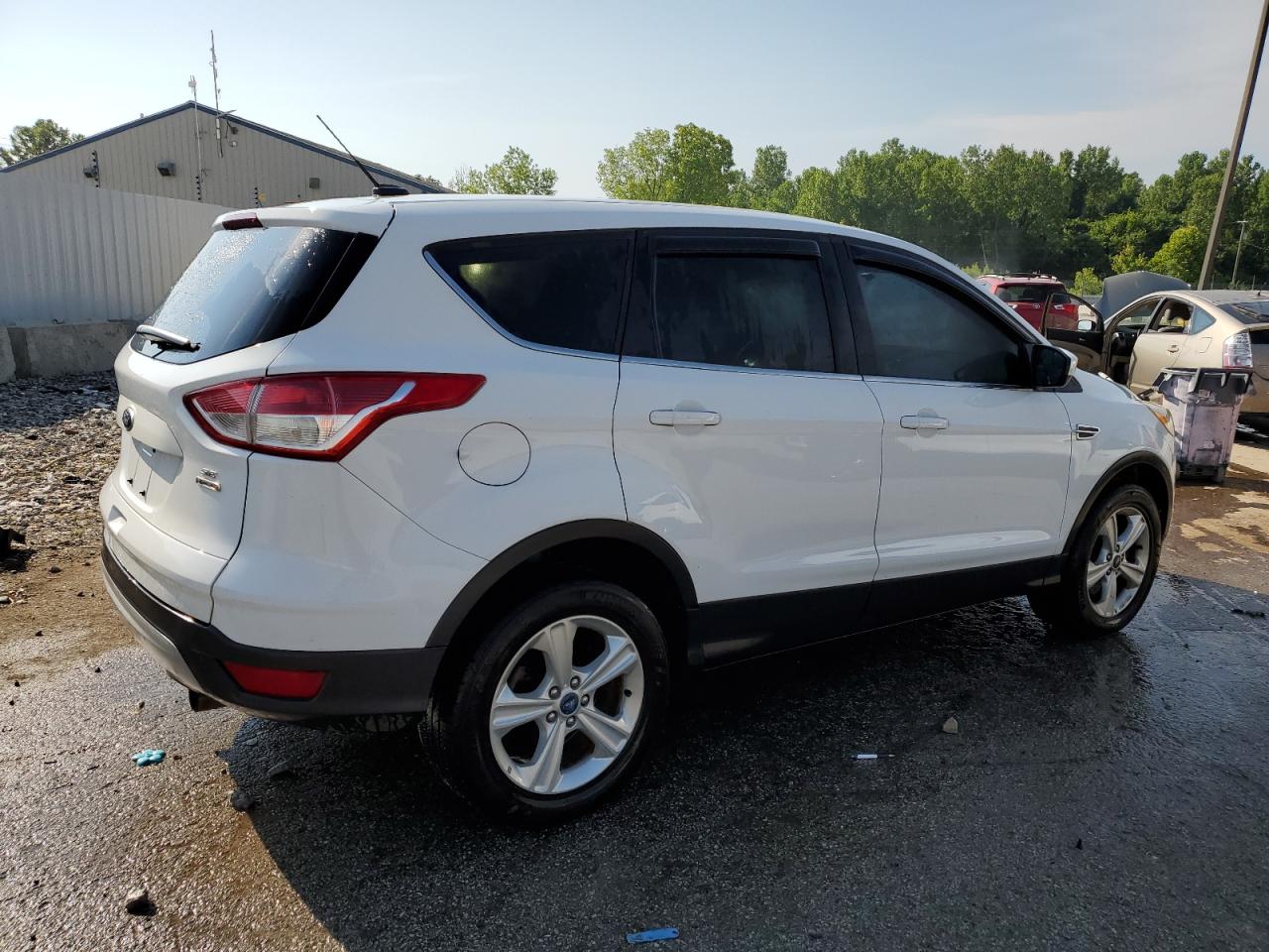 FORD ESCAPE 2013 VIN 1FMCU9GX8DUA61681 photo 3