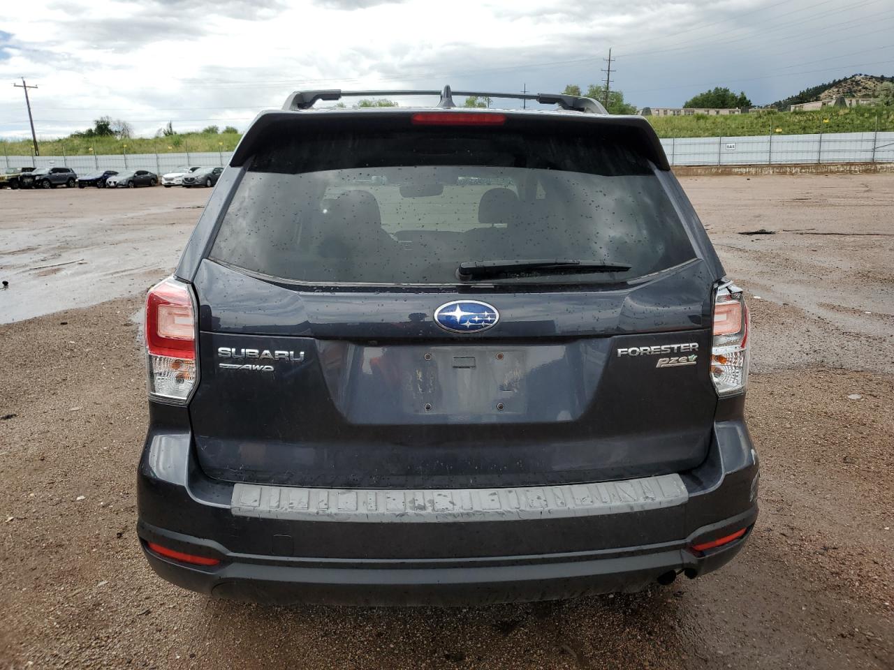 2017 Subaru Forester 2.5I Premium VIN: JF2SJAGC2HH565828 Lot: 62210485