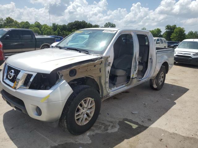  NISSAN FRONTIER 2017 Серебристый