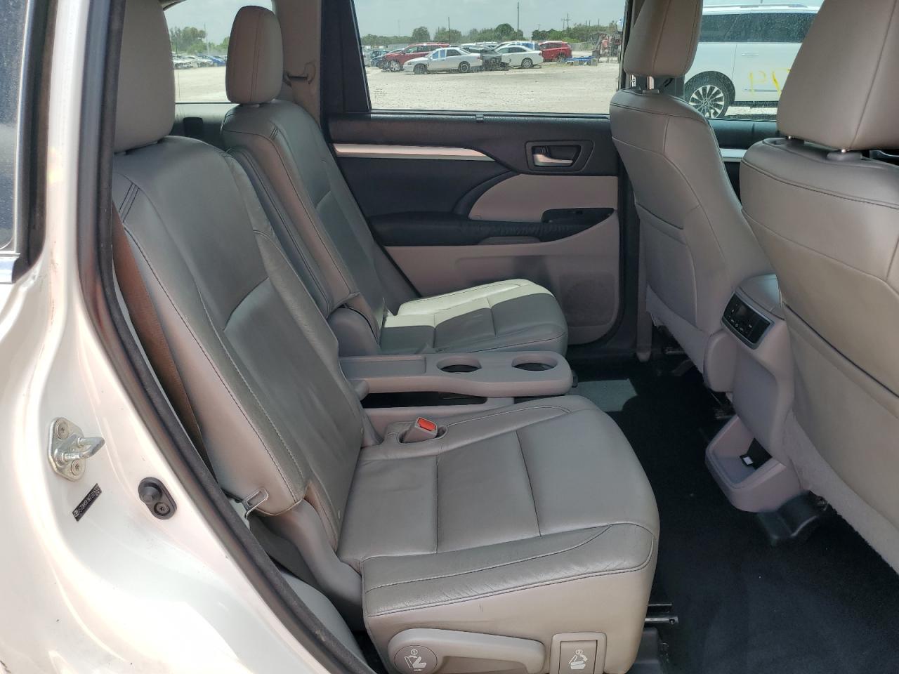 2014 Toyota Highlander Xle VIN: 5TDKKRFH6ES026532 Lot: 62993035