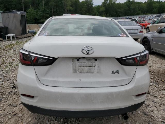  TOYOTA YARIS 2018 Biały