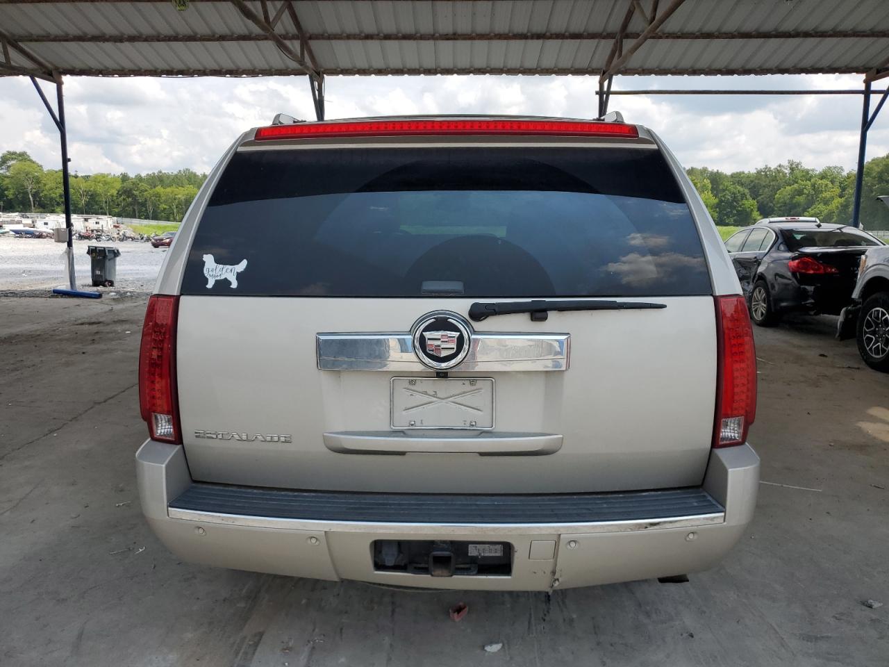 2007 Cadillac Escalade Luxury VIN: 1GYFK63817R293447 Lot: 62164555