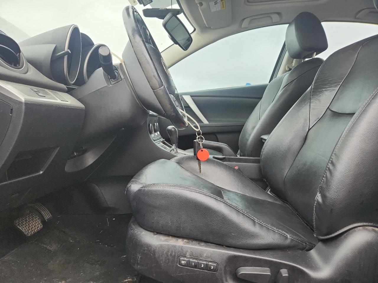 2010 Mazda 3 S VIN: JM1BL1S54A1131006 Lot: 60060185