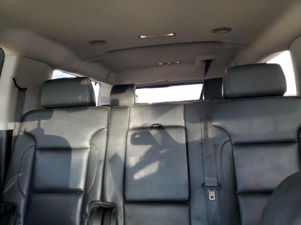 2018 Chevrolet Suburban K1500 Lt VIN: 1GNSKHKC2JR181437 Lot: 62150525
