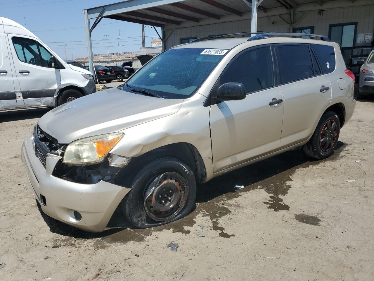 2007 Toyota Rav4 продається в Los Angeles, CA - Front End
