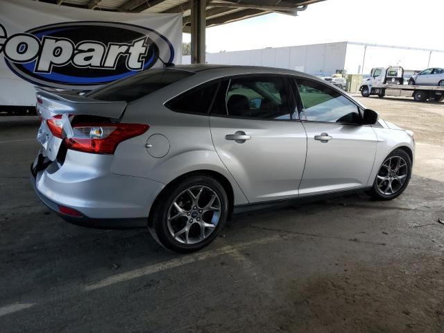  FORD FOCUS 2014 Srebrny