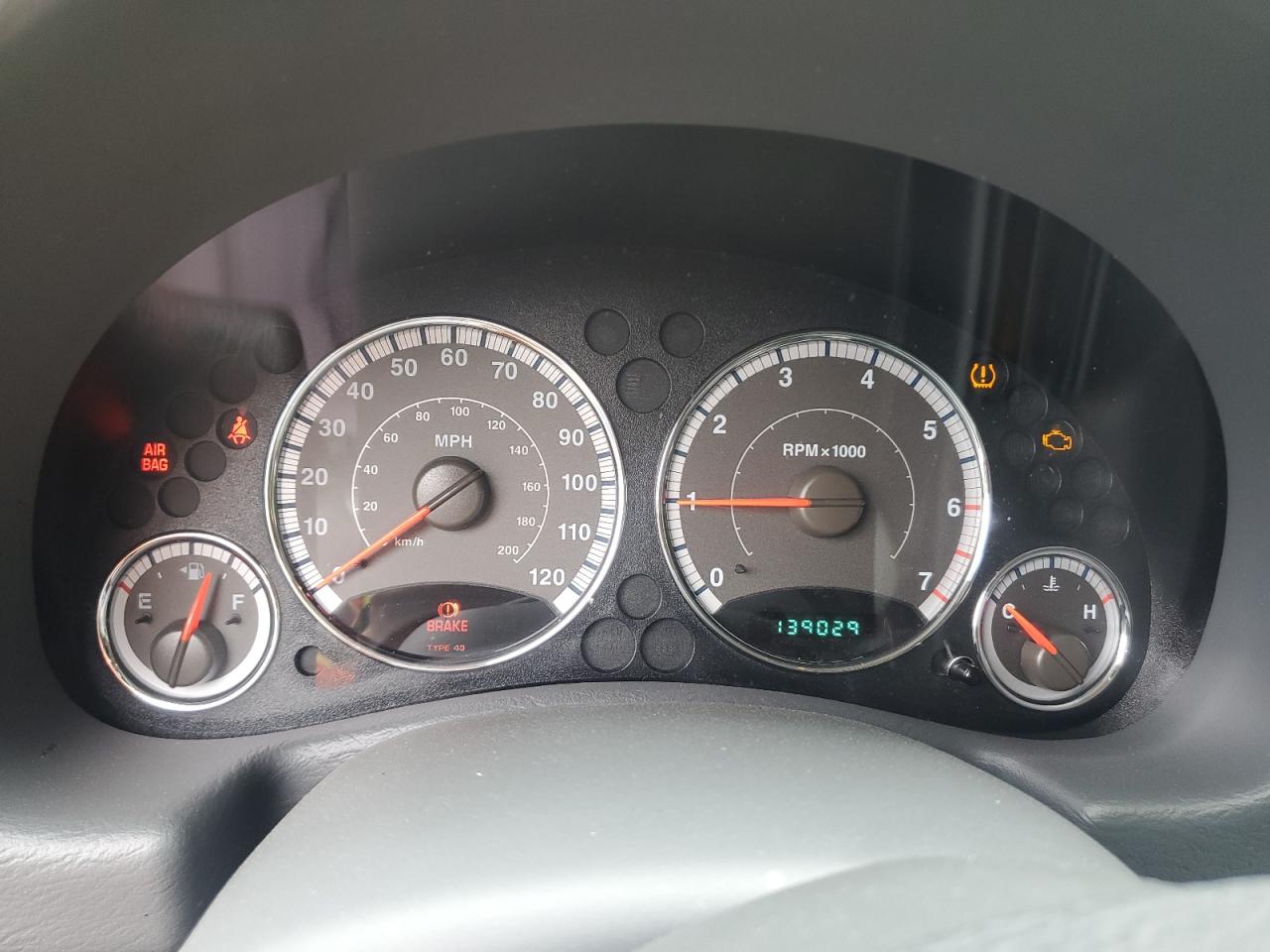 JEEP LIBERTY 2005 VIN 1J8GL58K95W626135 zdjęcie 9