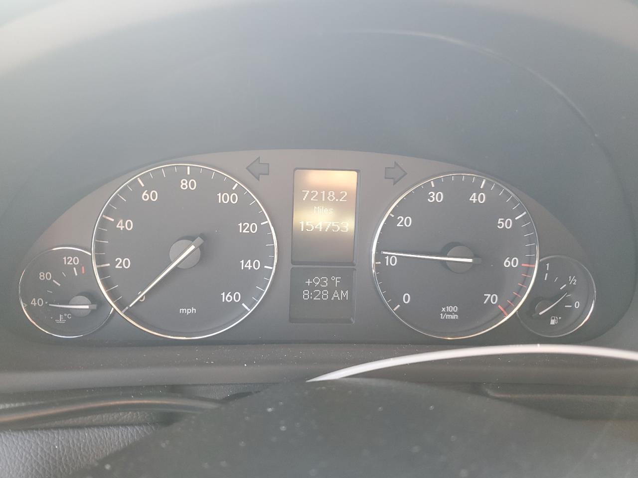 WDBRF81J45F690480 2005 Mercedes-Benz C 240 4Matic