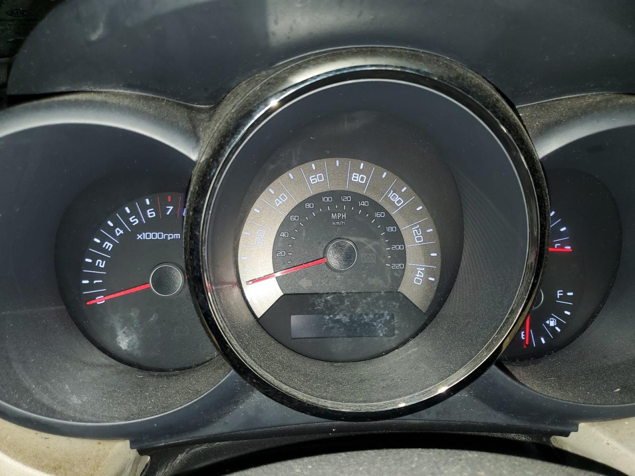 2011 Kia Soul + VIN: KNDJT2A22B7201139 Lot: 62880845