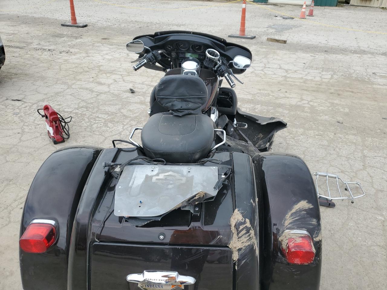 2011 Harley-Davidson Flhtcutg VIN: 1HD1MAM13BB851748 Lot: 59120175