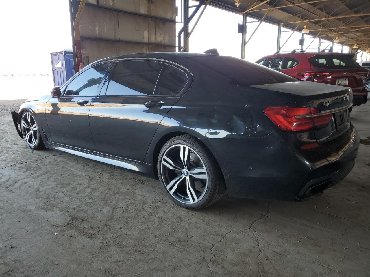 BMW 7 SERIES 2016 VIN WBA7F0C56GGL99824 фото 2