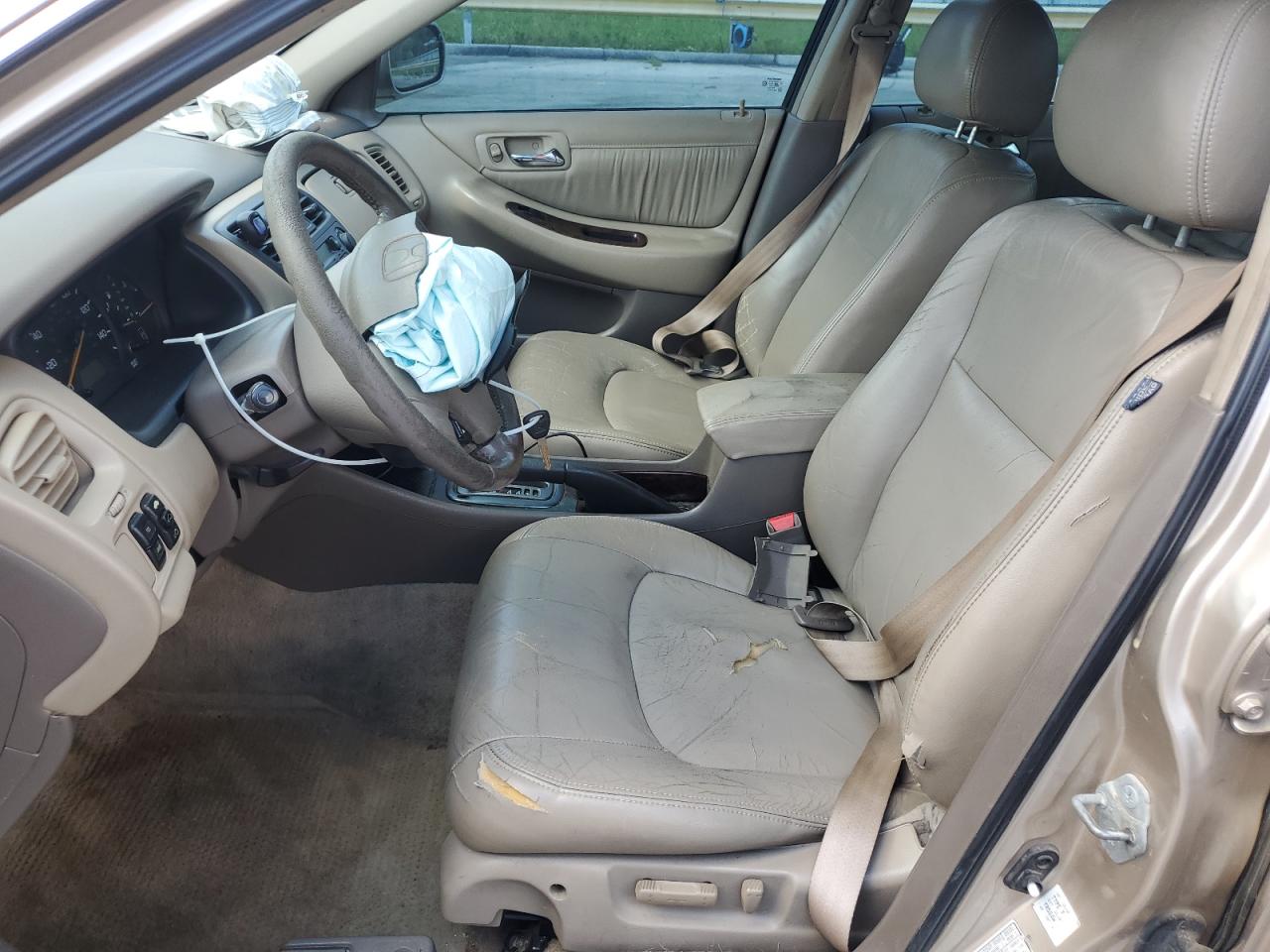 2001 Honda Accord Ex VIN: 1HGCG16501A038049 Lot: 62311375