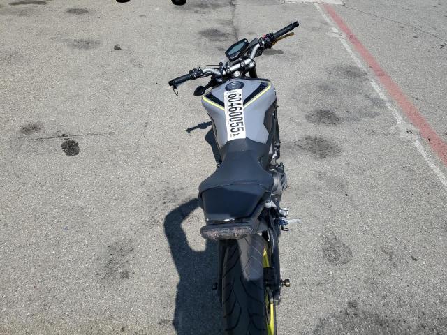  YAMAHA FZ-07/09 2016 Сірий