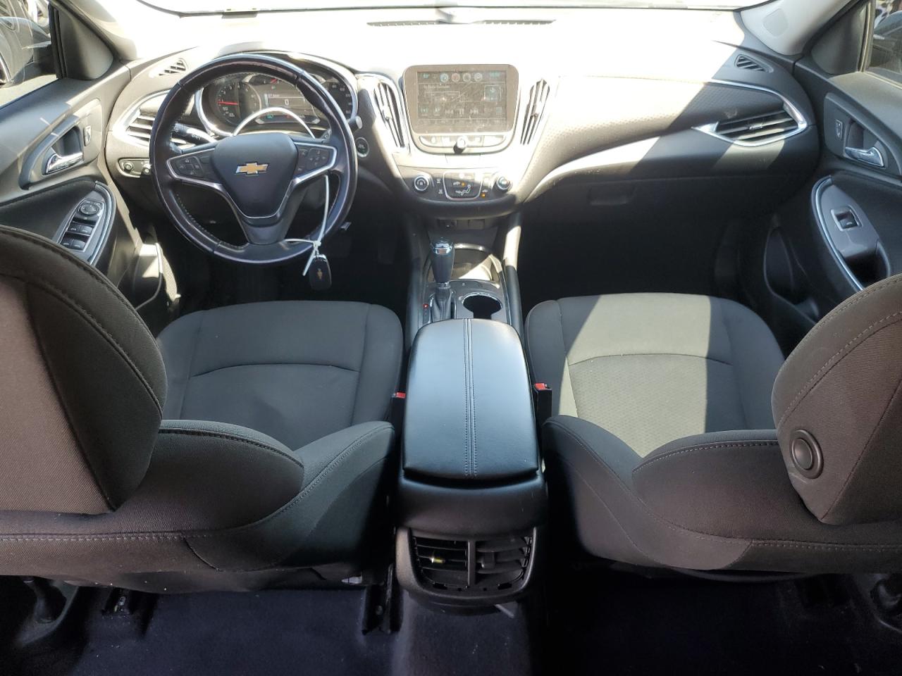 2018 Chevrolet Malibu Lt VIN: 1G1ZD5ST1JF229472 Lot: 62773055