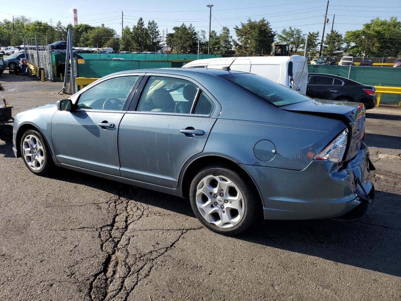 FORD FUSION 2011 VIN 3FAHP0HA4BR104205 фото 2