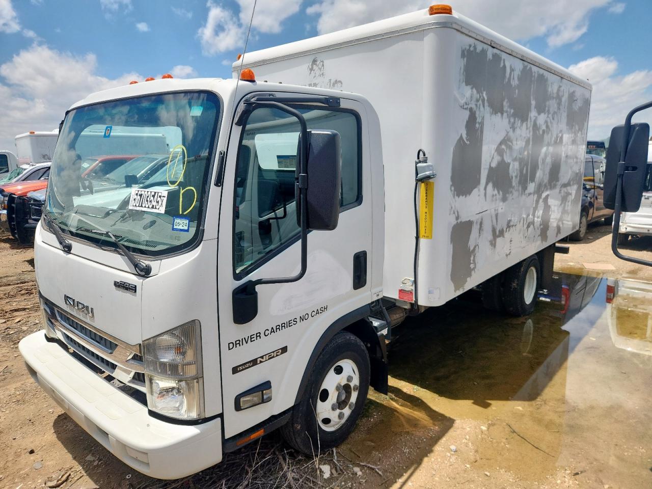2016 Isuzu Npr იყიდება Amarillo-ში, TX - Minor Dent/Scratches