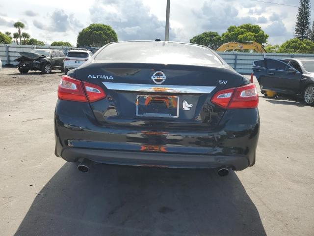 Sedans NISSAN ALTIMA 2016 Czarny
