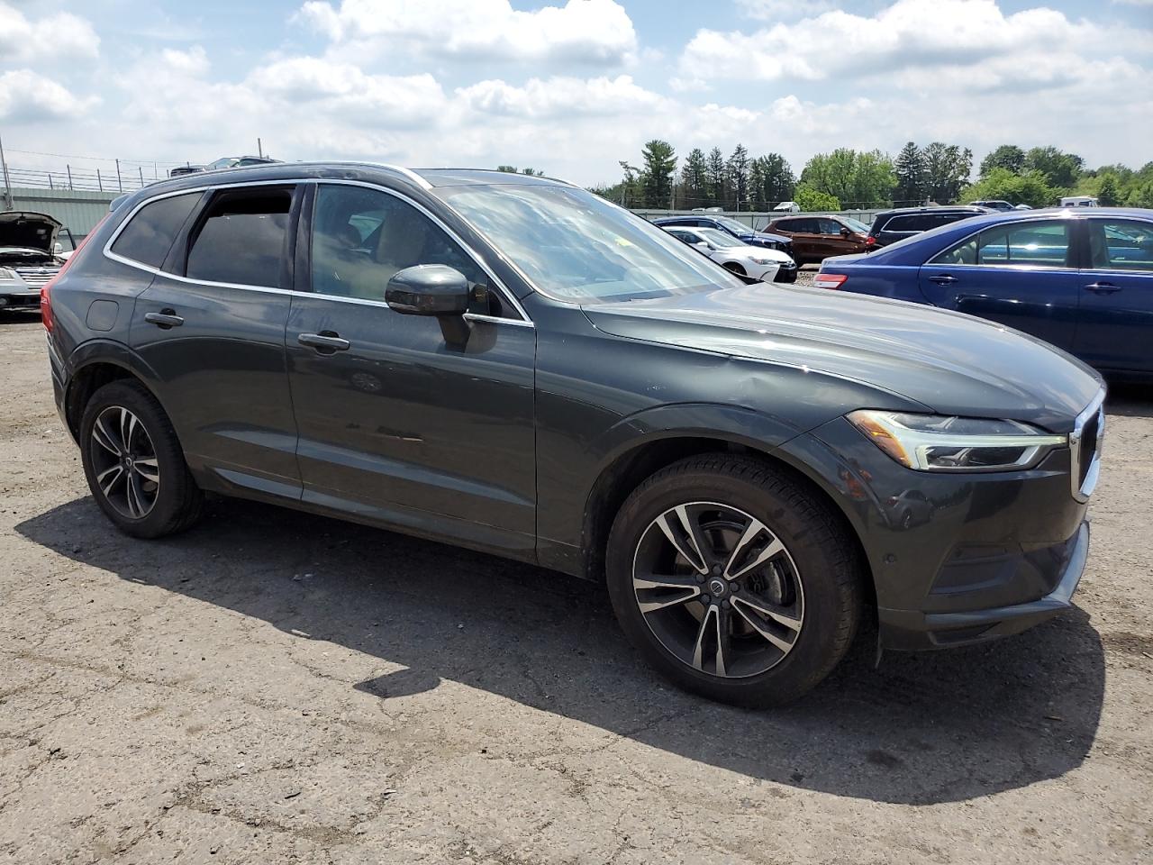 VOLVO XC60 2018 VIN LYV102RK0JB106179 фото 4