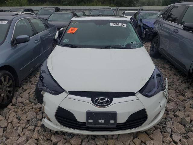 Купе HYUNDAI VELOSTER 2016 Белы