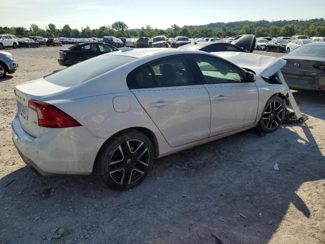  VOLVO S60 2018 Белы