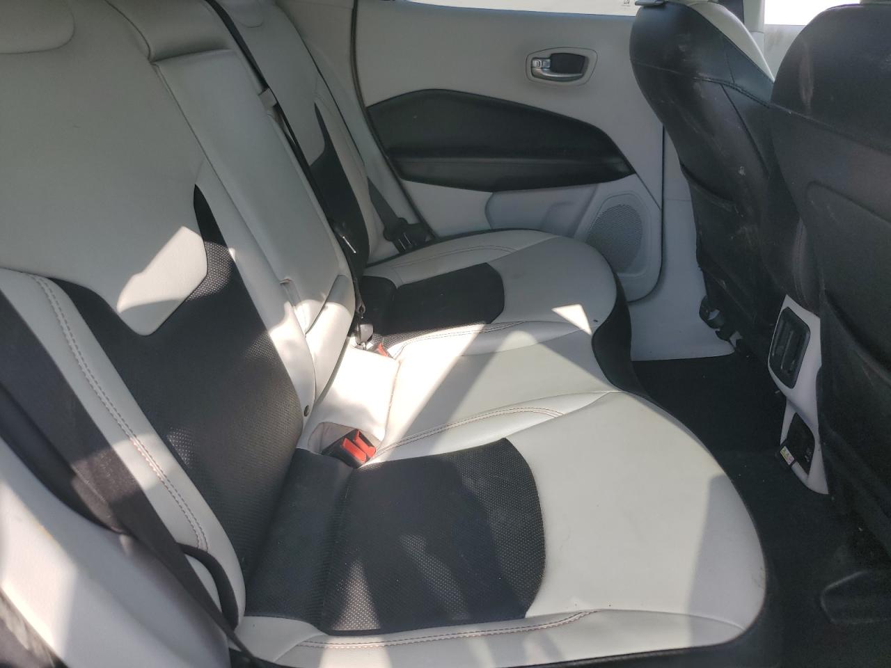 JEEP COMPASS 2021 VIN 3C4NJDCB0MT520232 фото 10
