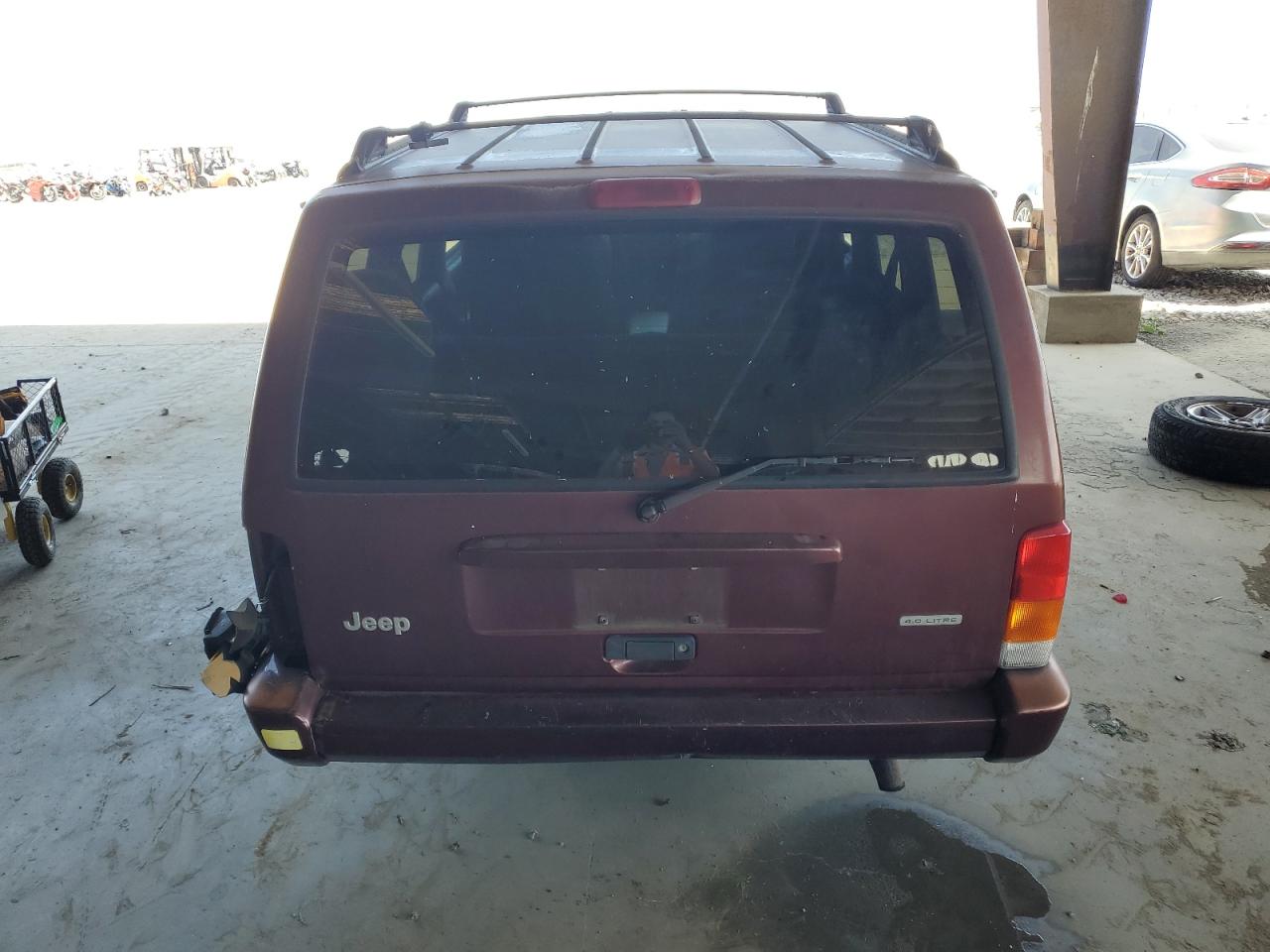 2000 Jeep Cherokee Classic VIN: 1J4FF58S8YL135534 Lot: 62211335