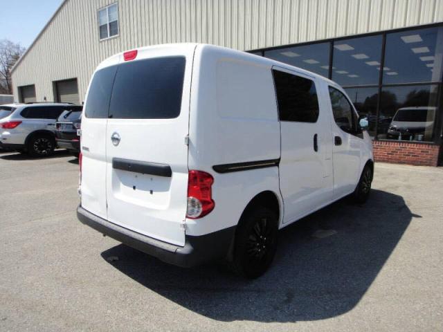  NISSAN NV 2018 White