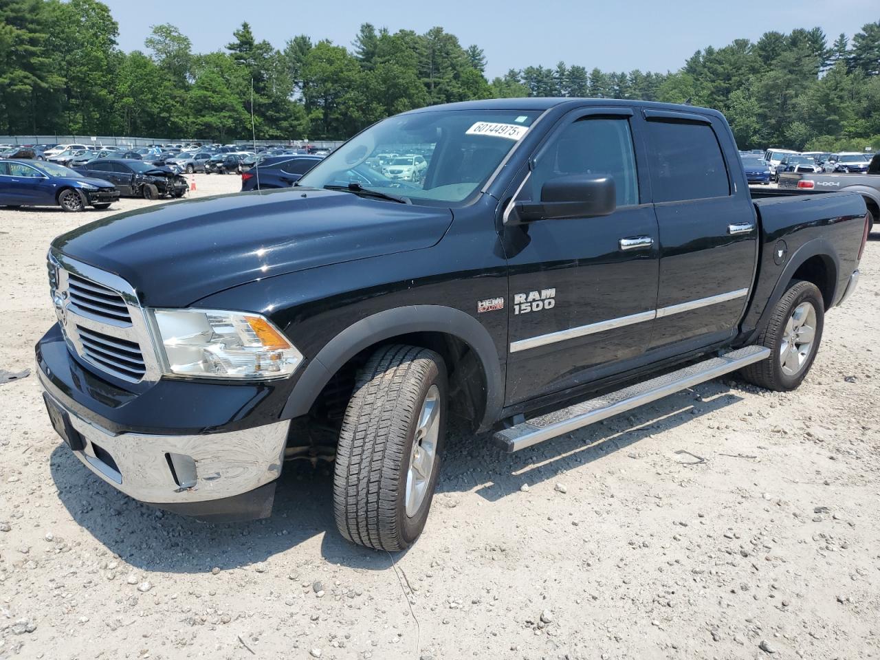 2014 Ram 1500 Slt zu verkaufen in Mendon, MA - Front End
