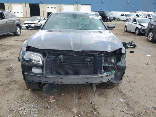  CHRYSLER 300 2017 Szary