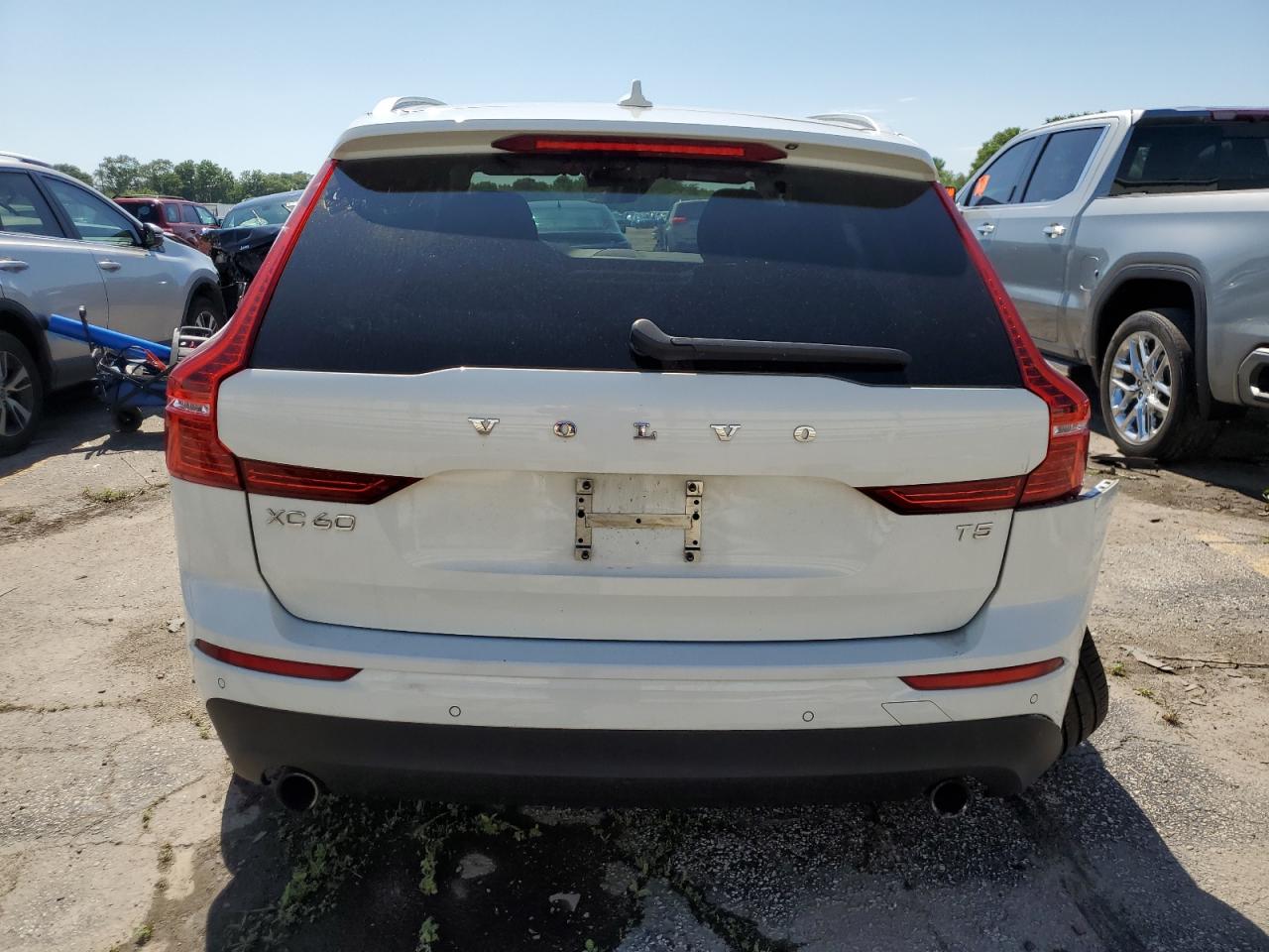 2021 Volvo Xc60 T5 Momentum VIN: YV4102DK9M1863047 Lot: 61468365