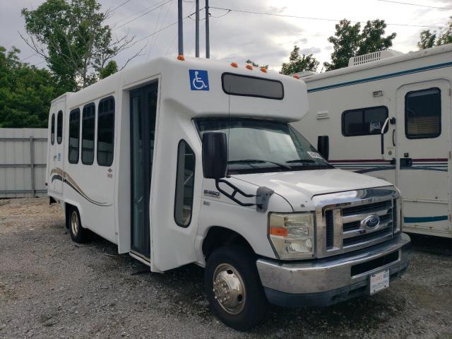 2013 Ford Econoline E350 Super Duty Cutaway Van