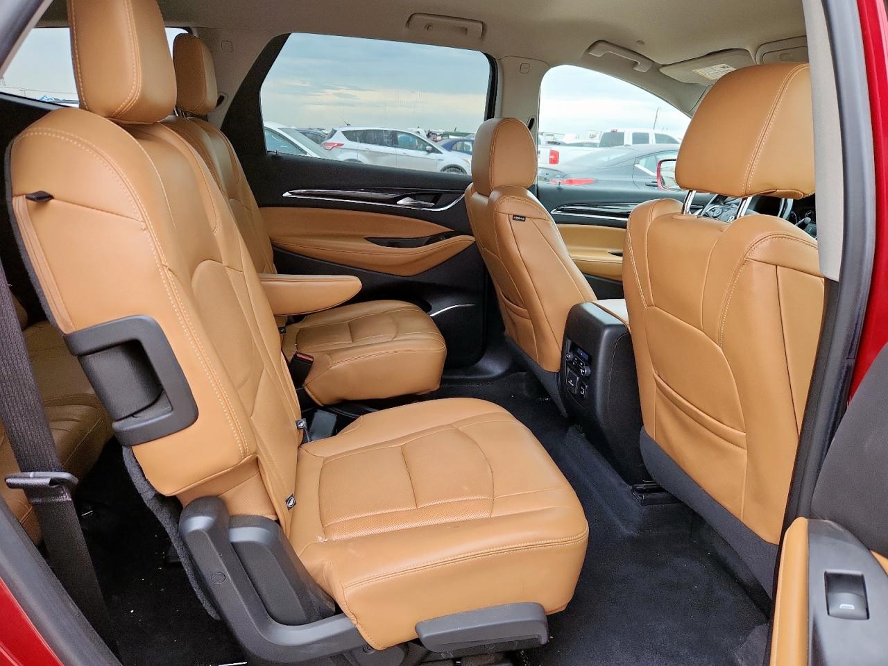2018 Buick Enclave Premium VIN: 5GAERCKW8JJ185104 Lot: 63083665