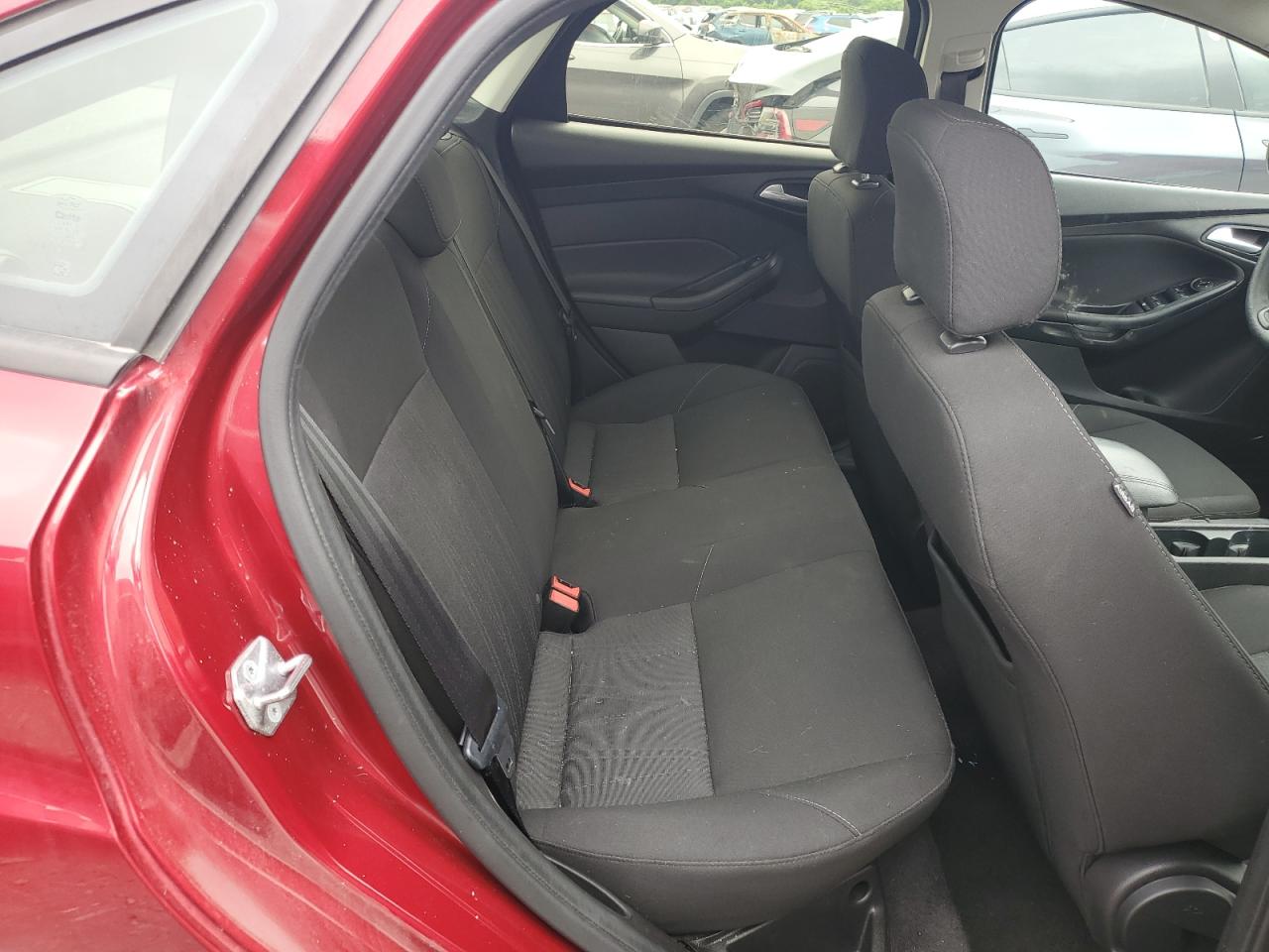 2016 Ford Focus Se VIN: 1FADP3F2XGL397688 Lot: 60301675
