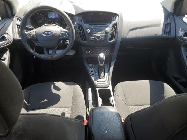 Sedans FORD FOCUS 2016 Red